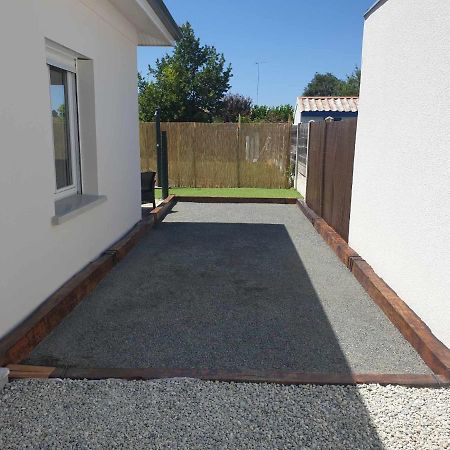 Beau Logement Avec Terrasse, Jacuzzi Et Terrain De Petanque Privatif A 5 Minutes De La Plage Audenge Luaran gambar