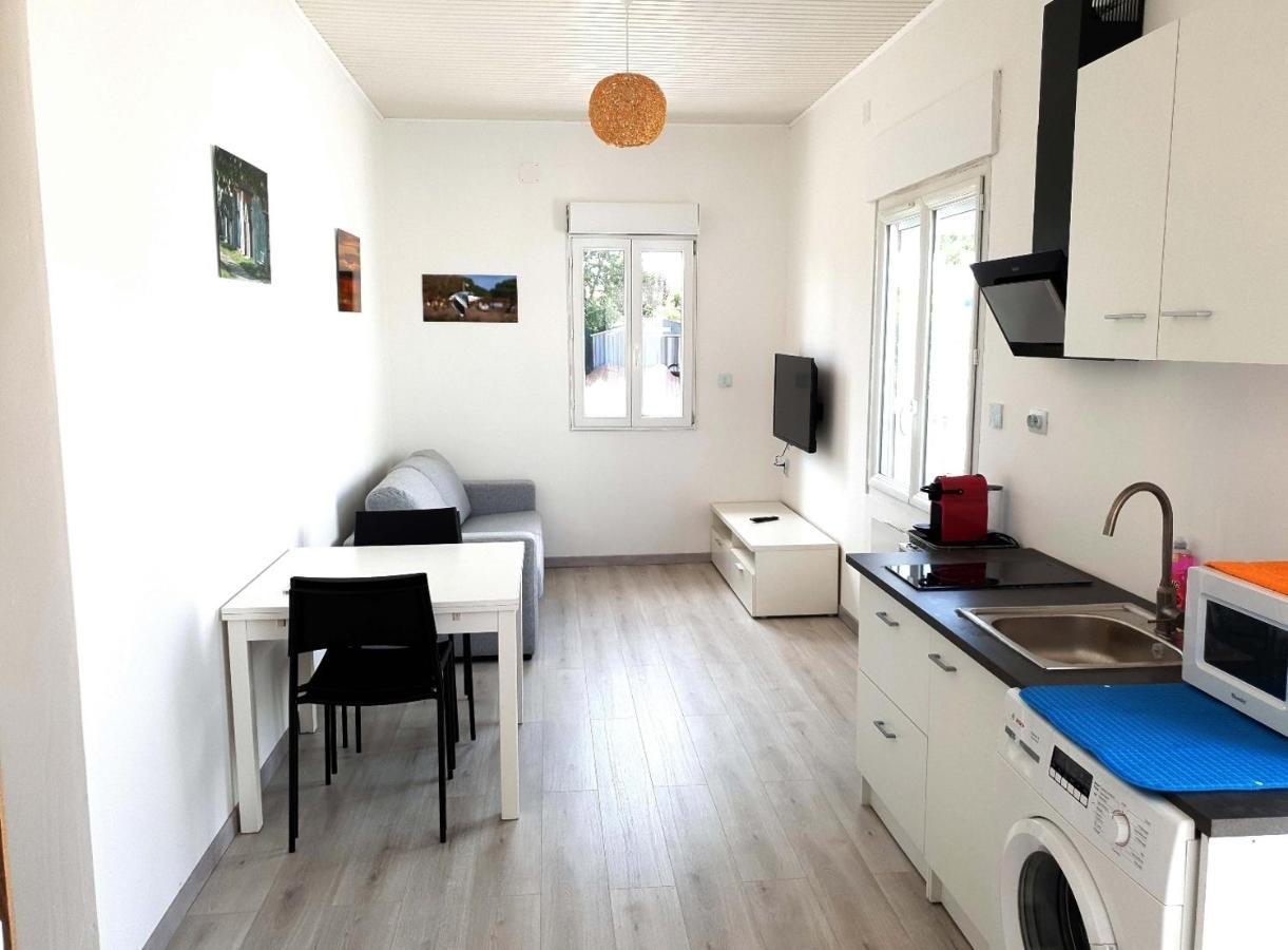 Beau Logement Avec Terrasse, Jacuzzi Et Terrain De Petanque Privatif A 5 Minutes De La Plage Audenge Luaran gambar