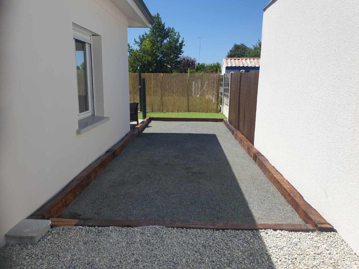 Beau Logement Avec Terrasse, Jacuzzi Et Terrain De Petanque Privatif A 5 Minutes De La Plage Audenge Luaran gambar