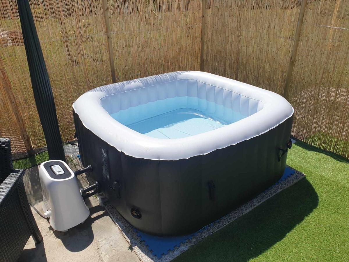 Beau Logement Avec Terrasse, Jacuzzi Et Terrain De Petanque Privatif A 5 Minutes De La Plage Audenge Luaran gambar