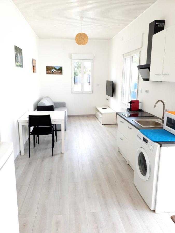 Beau Logement Avec Terrasse, Jacuzzi Et Terrain De Petanque Privatif A 5 Minutes De La Plage Audenge Luaran gambar